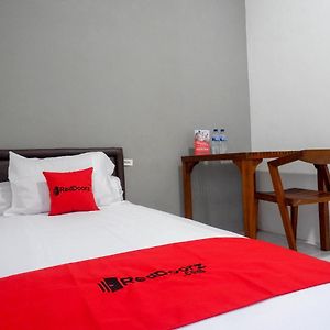 KoolKost Syariah near Universitas PGRI Semarang - Minimun Stay 6 Nights